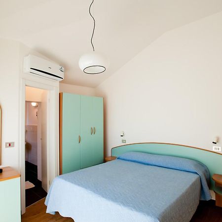 Albergo Villa Mauri Rimini Exterior foto
