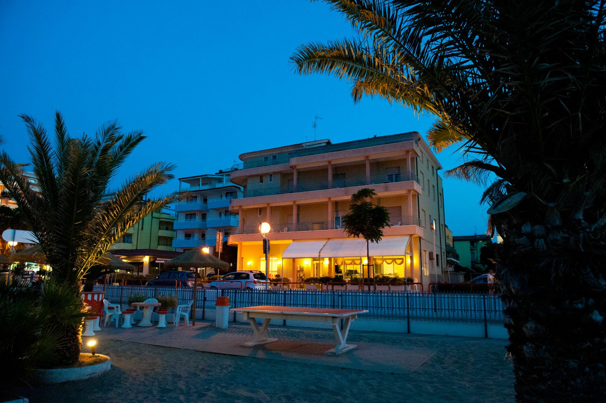 Albergo Villa Mauri Rimini Exterior foto
